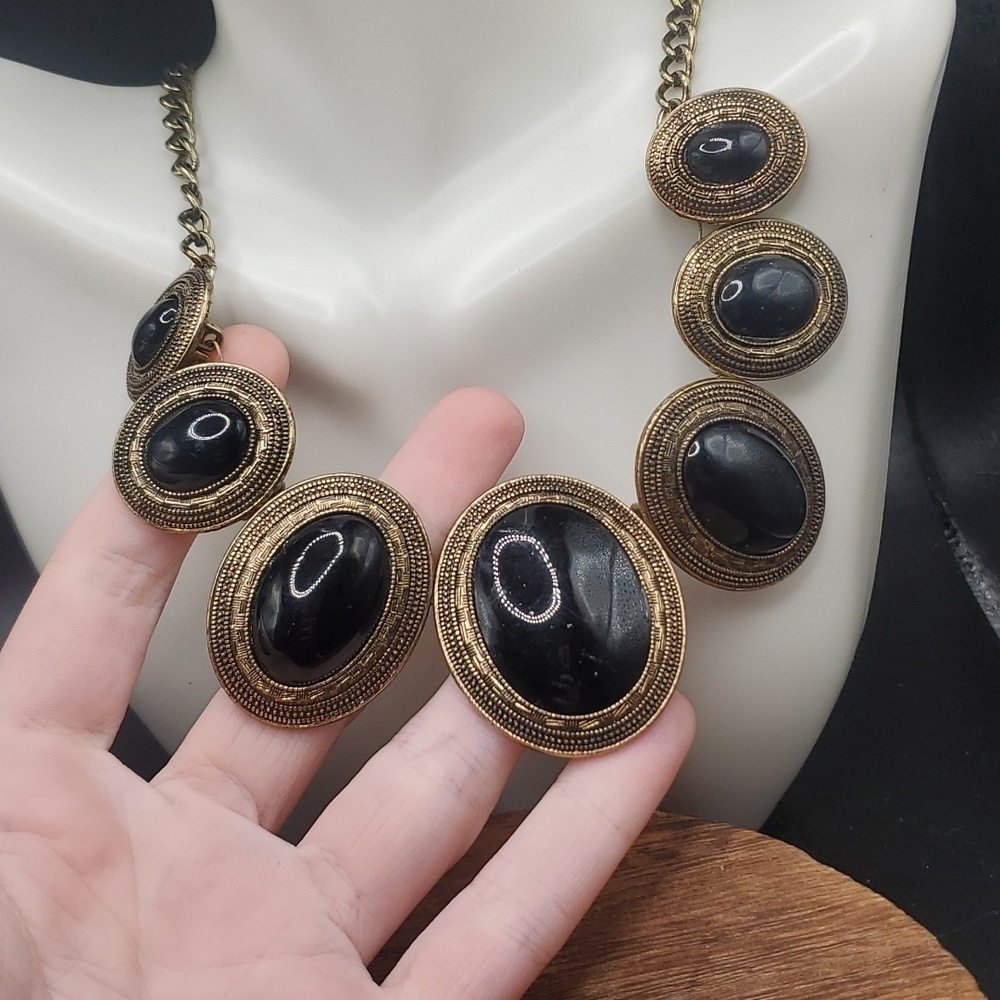 N2935 onyx bib Egyptian amulet‎ necklace - Picture 3 of 3
